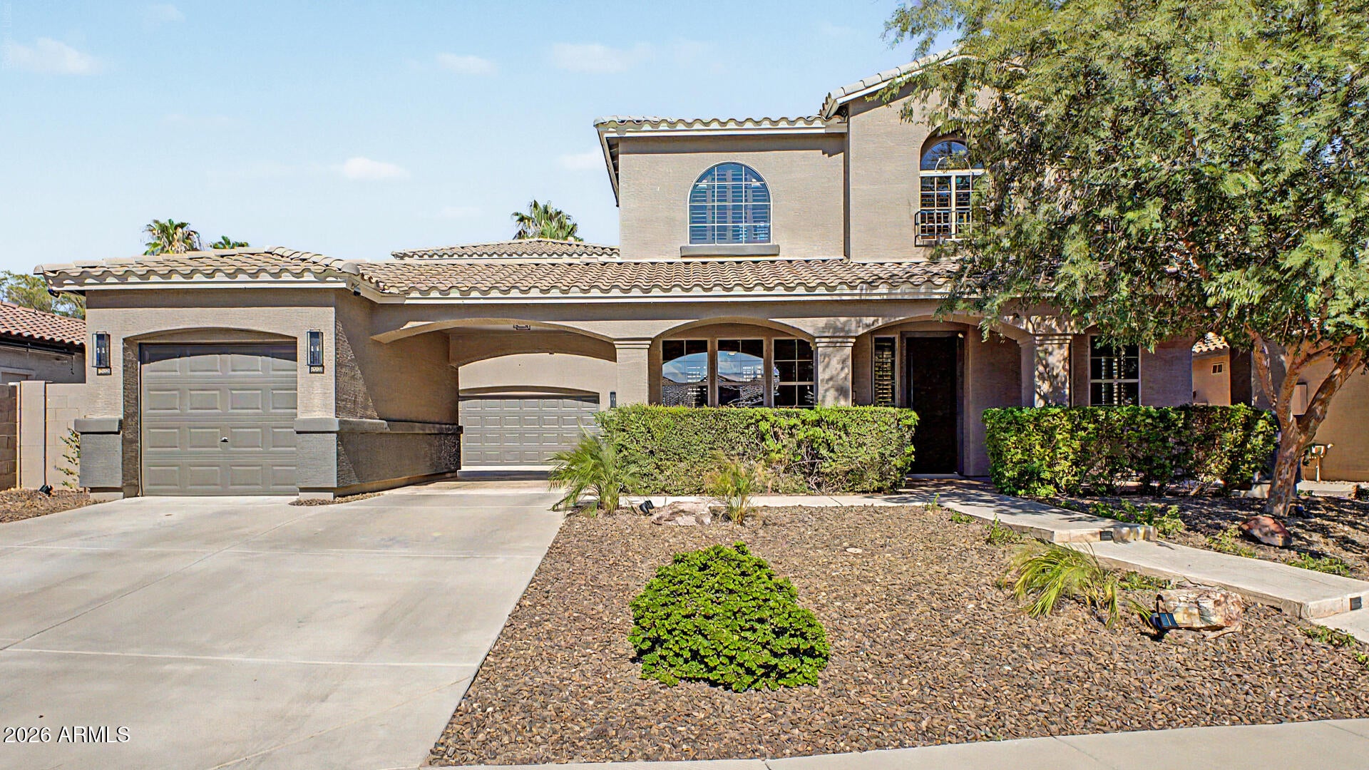 425 S CAMELLIA Drive