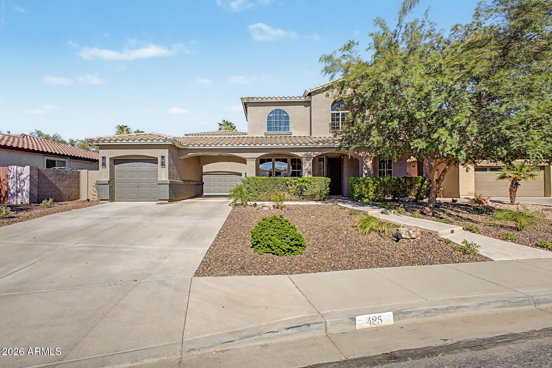 425 S CAMELLIA Drive