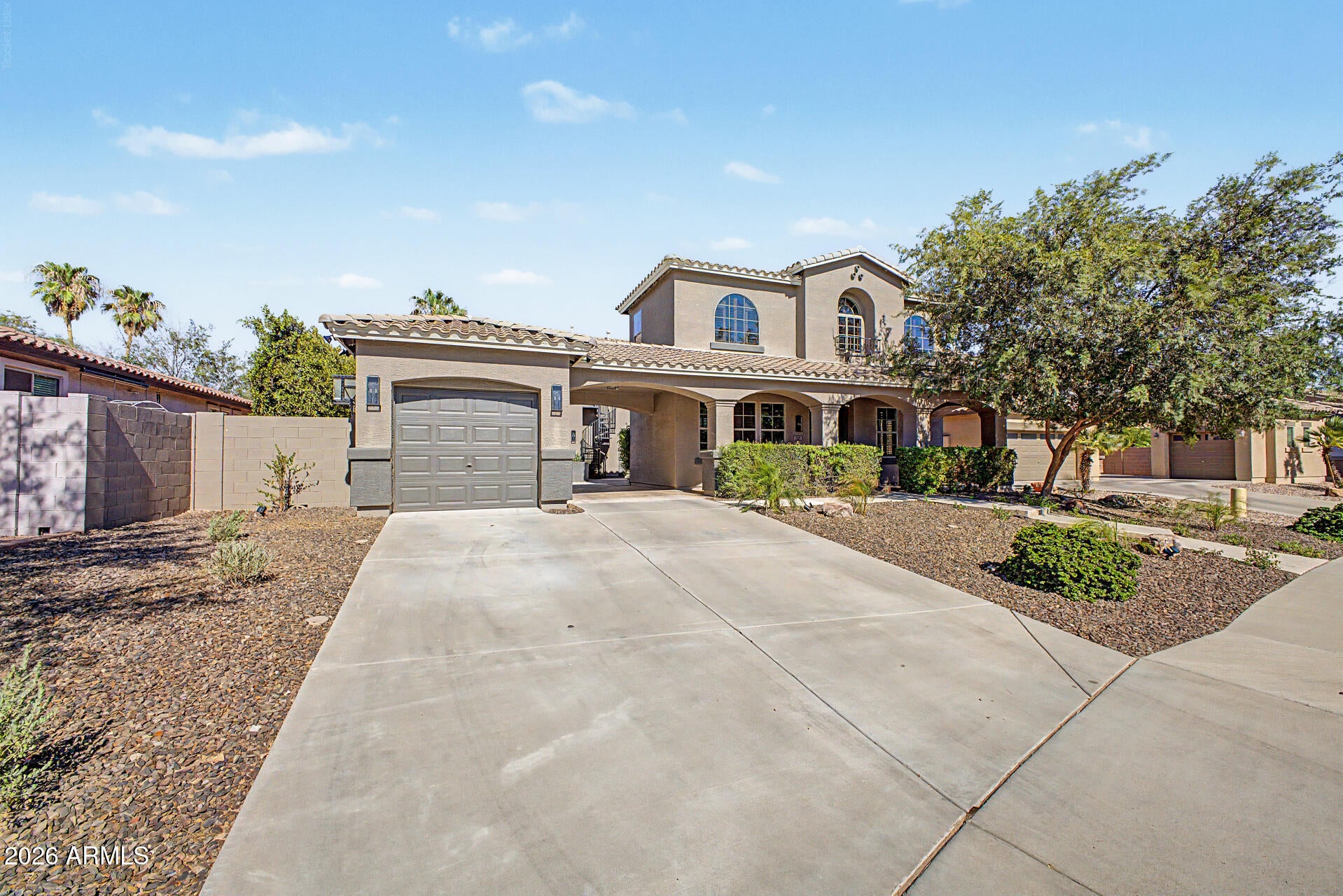 425 S CAMELLIA Drive