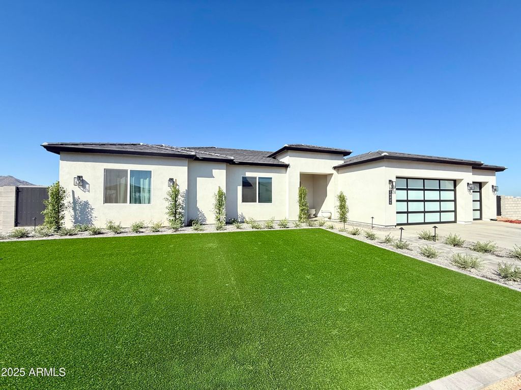 Photo of 26426 S 193rd Way, Queen Creek, AZ 85142 (MLS # 6964414)