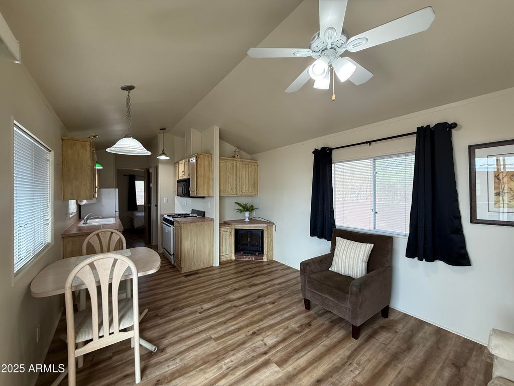 Photo of 929 N Delaware Drive #28, Apache Junction, AZ 85120 (MLS # 6931656)