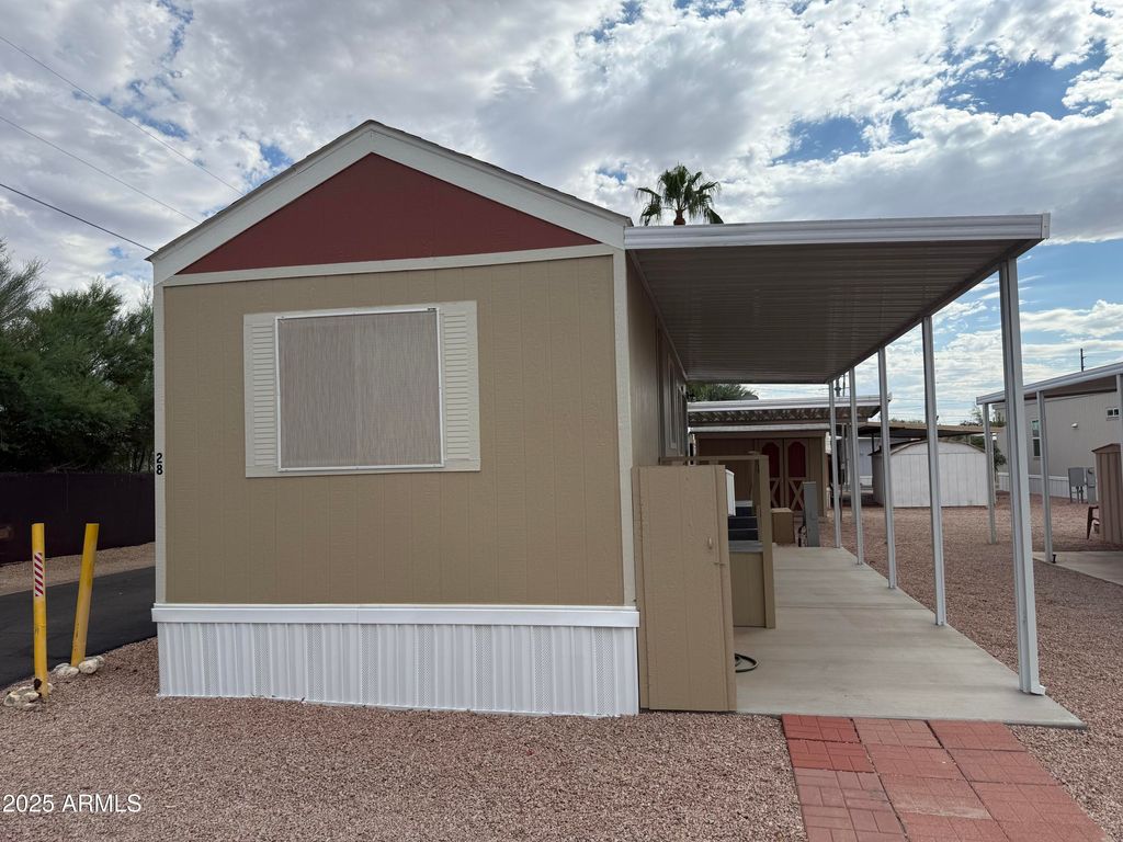 Photo of 929 N Delaware Drive #28, Apache Junction, AZ 85120 (MLS # 6931656)