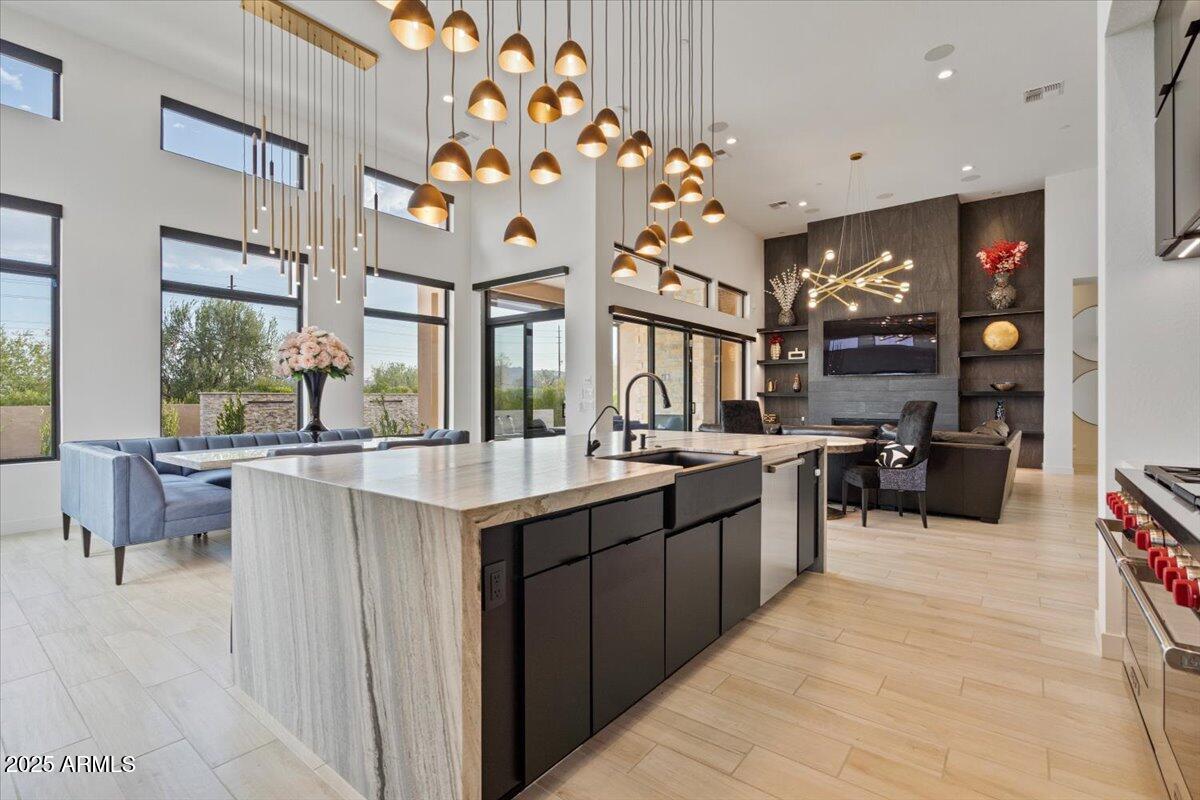 17237 E DESERT VISTA Trail