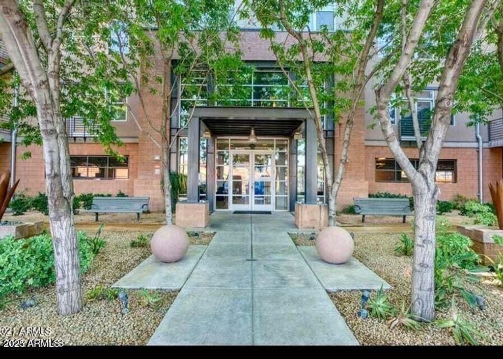 Photo of 1326 N Central Avenue #414, Phoenix, AZ 85004 (MLS # 6957875)