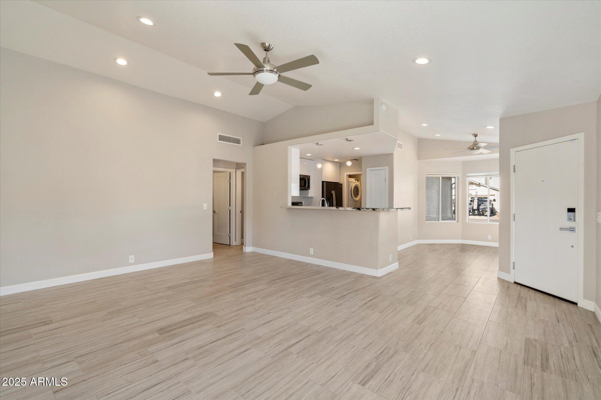 8835 W MICHELLE Drive