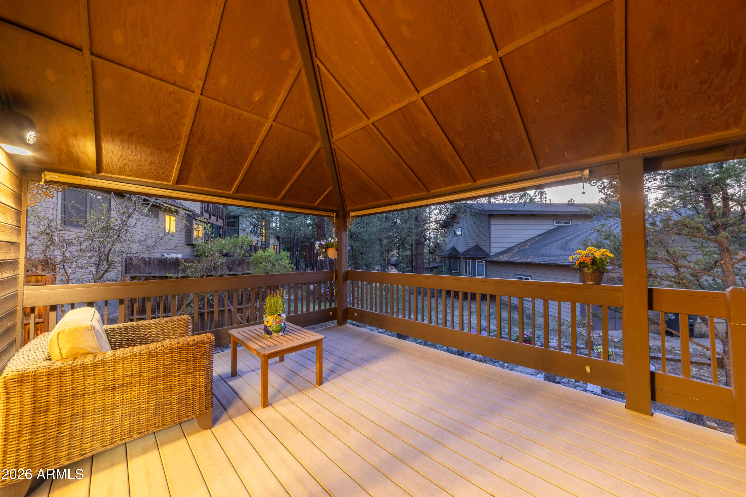 2803 N CAREFREE Circle