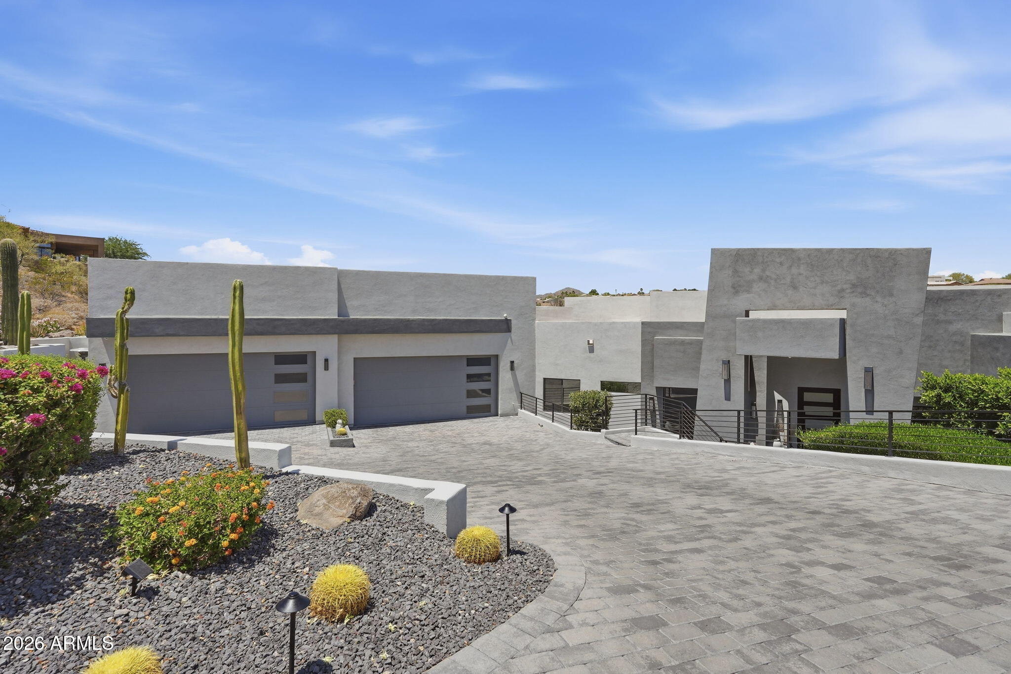 PALATIAL ESTATES - Residential