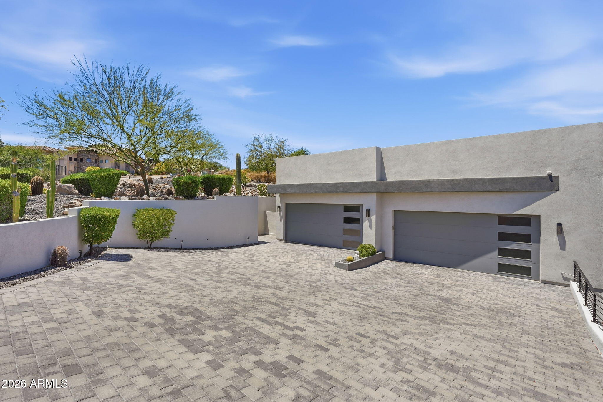 PALATIAL ESTATES - Residential