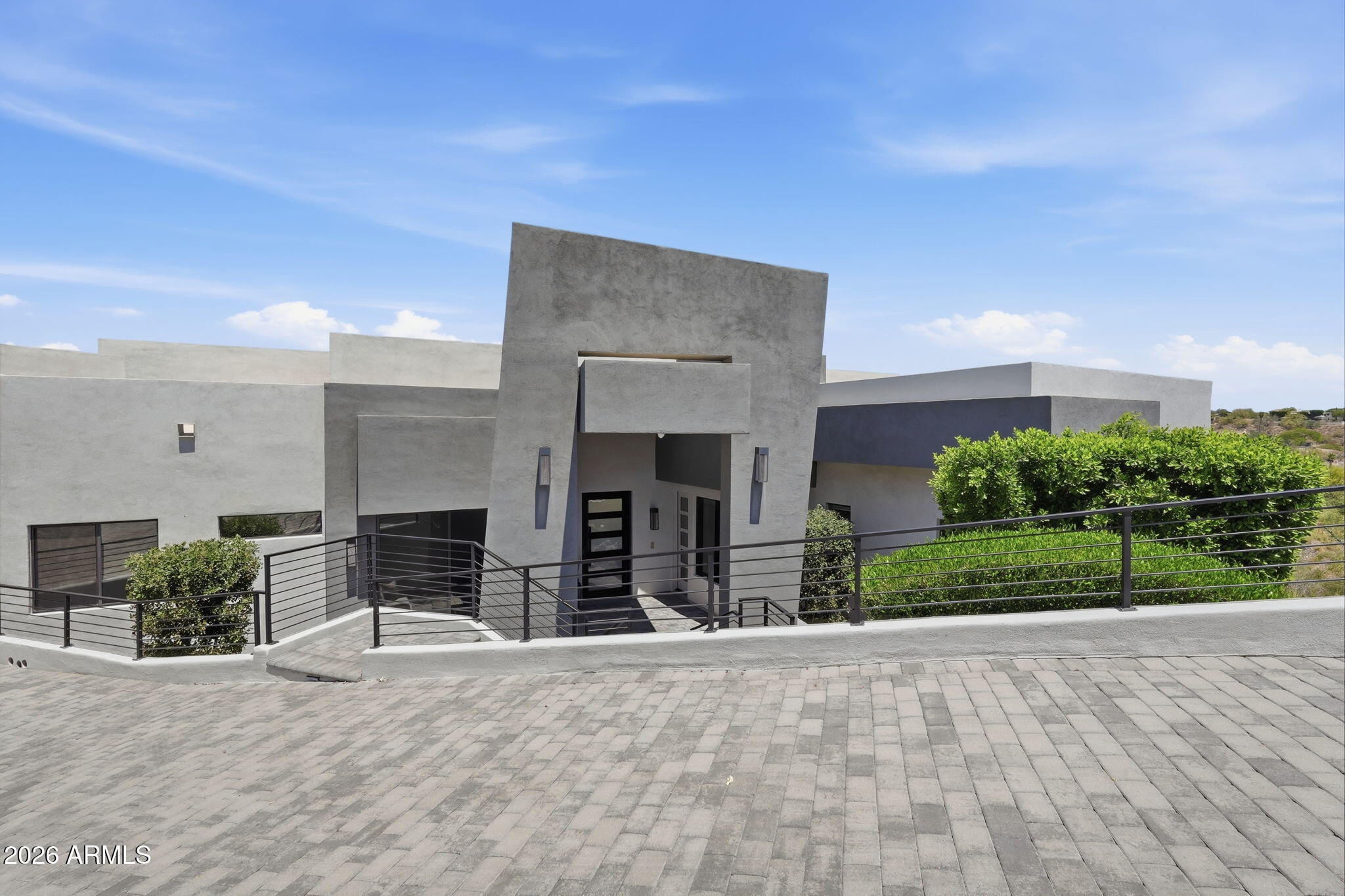 PALATIAL ESTATES - Residential