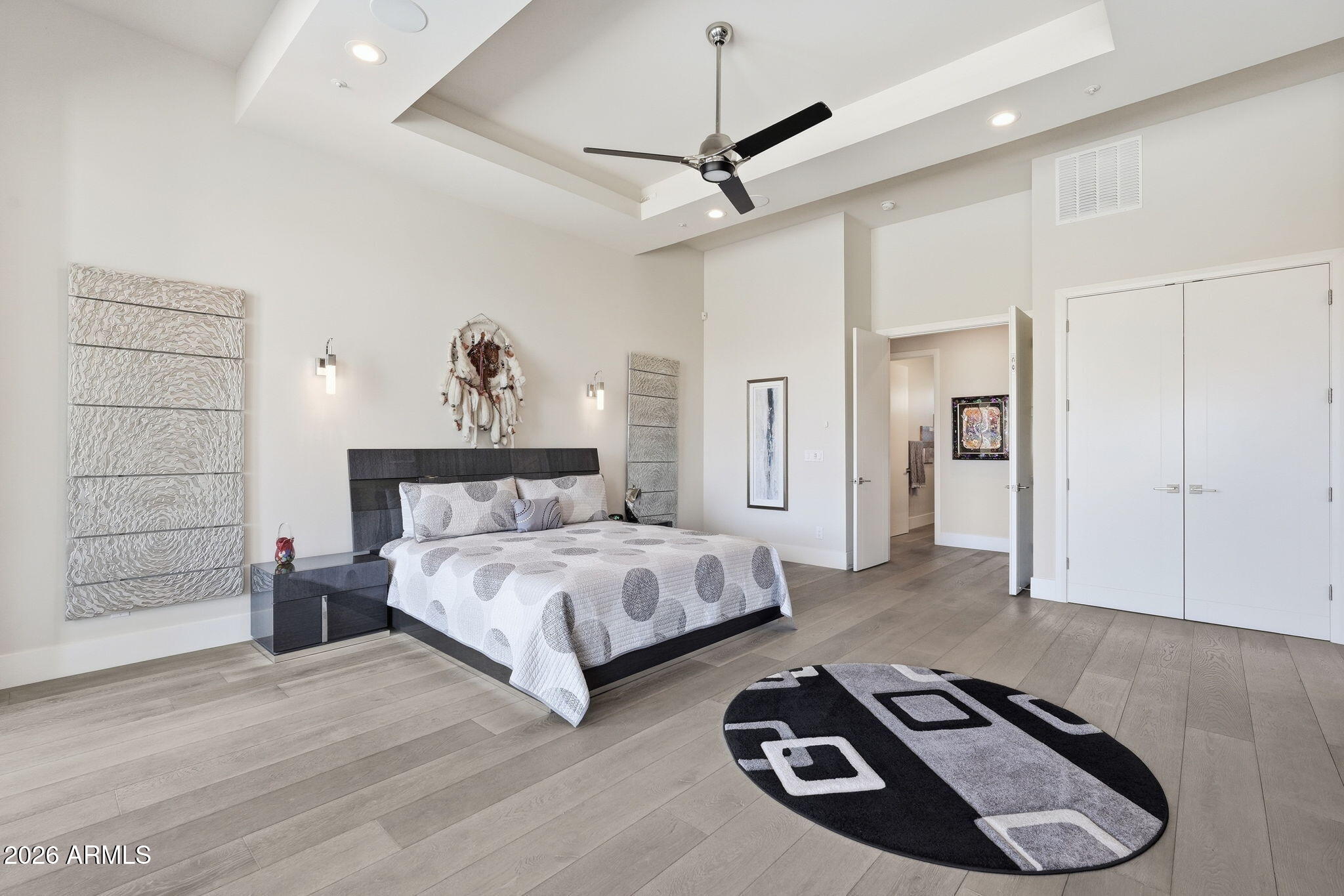 PALATIAL ESTATES - Residential