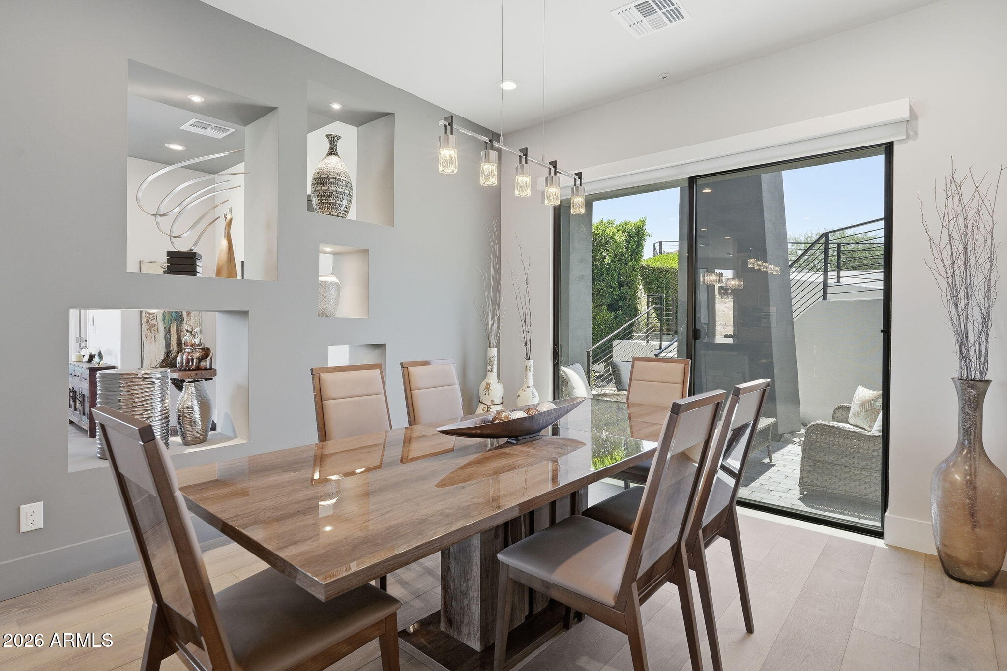 PALATIAL ESTATES - Residential