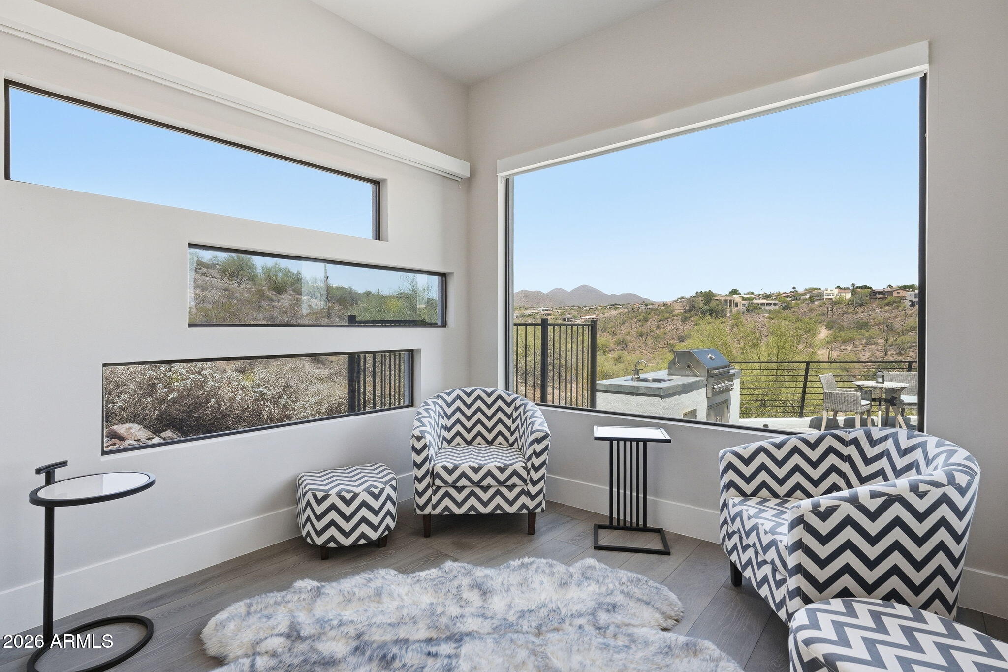 PALATIAL ESTATES - Residential