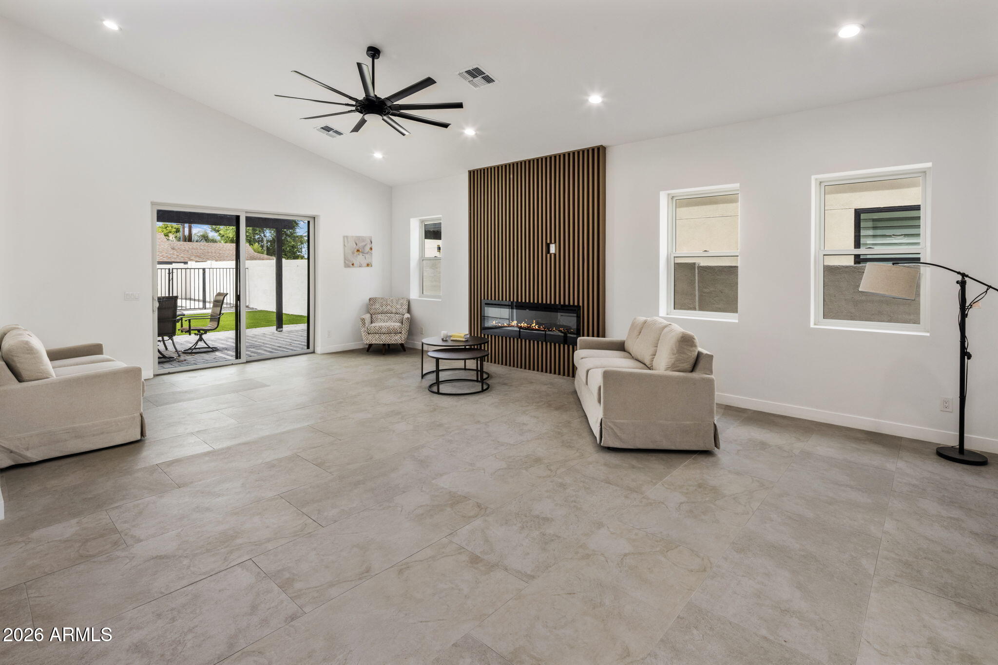 707 E OCOTILLO Road