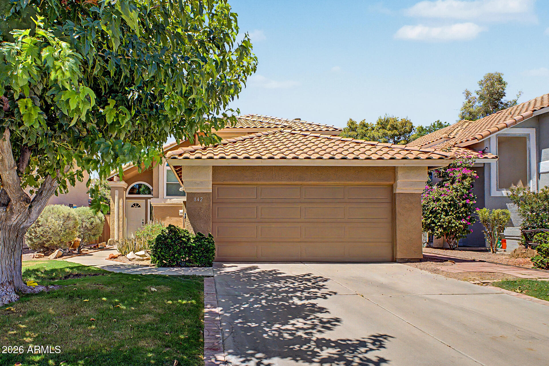 842 W SUN COAST Drive