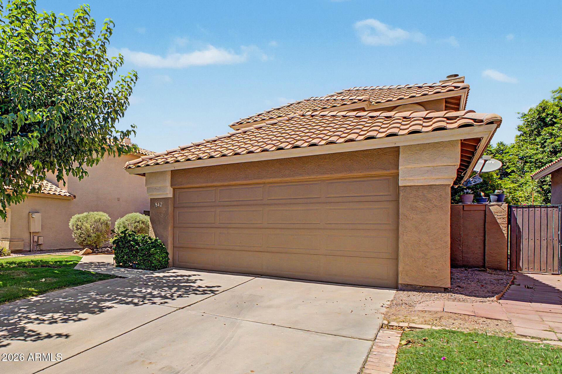 842 W SUN COAST Drive