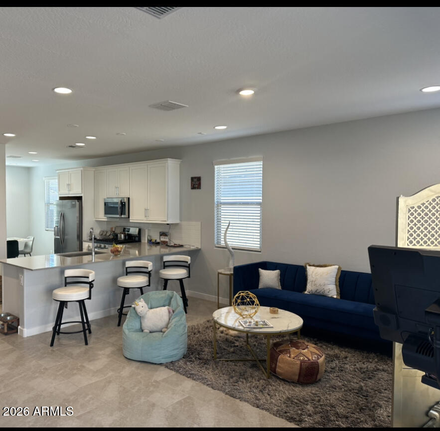 8908 W SOLANO Drive
