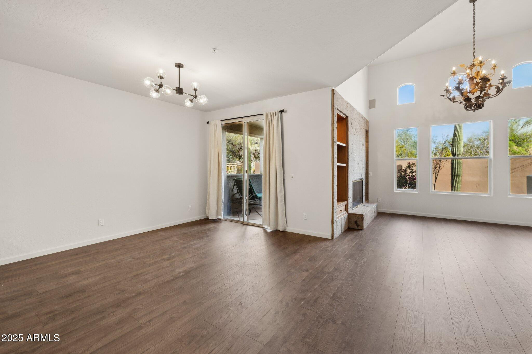 20802 N GRAYHAWK Drive 1002
