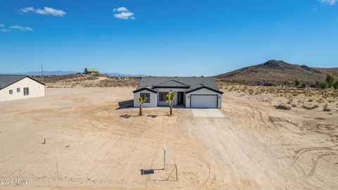 A home in Tonopah