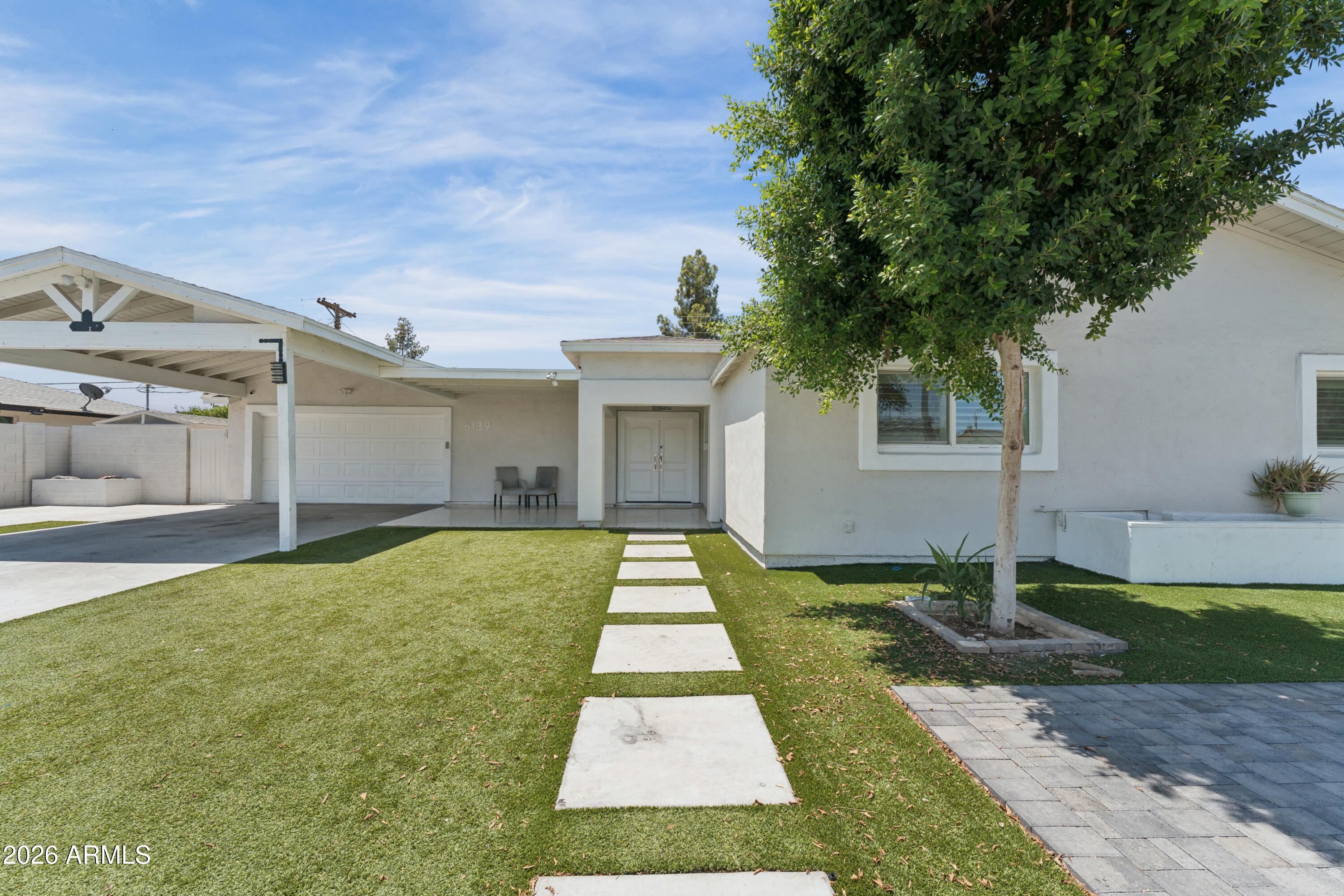 6139 W COLTER Street