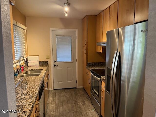 Homes 2 1718 E GAYLON Drive