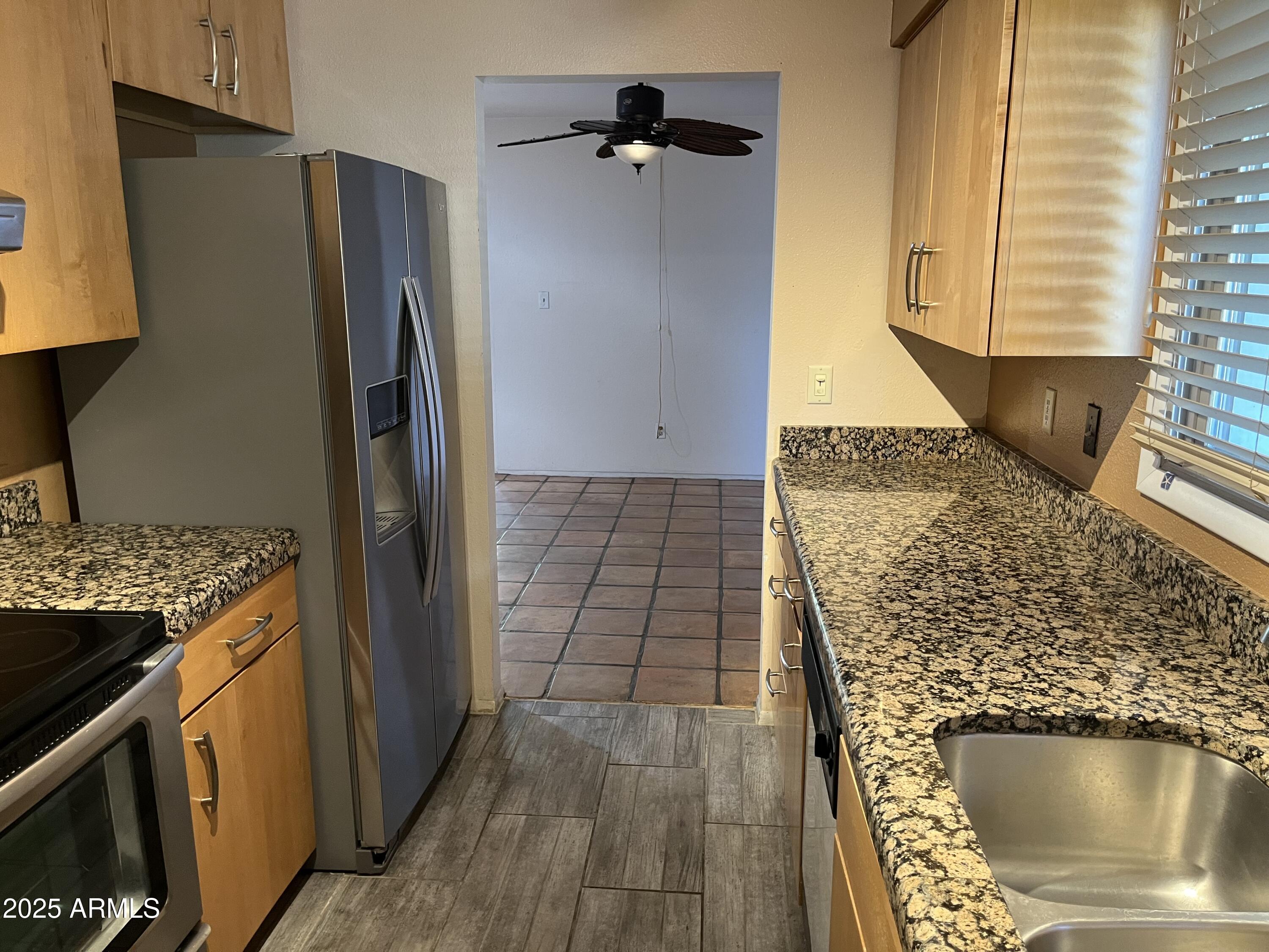 Homes 1 1718 E GAYLON Drive