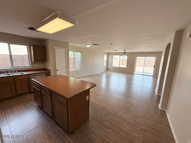 1932 W ALTA VISTA Road