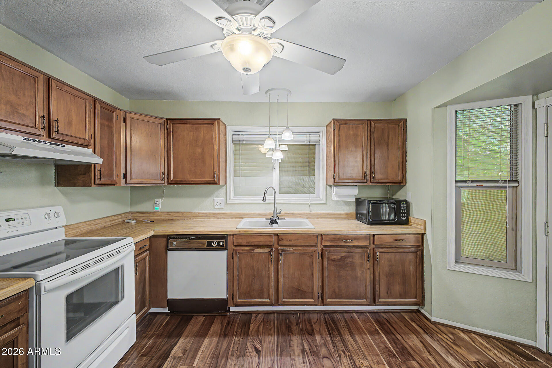 OVERLAND HILLS 2 LOT 320-484 TR A B - Residential