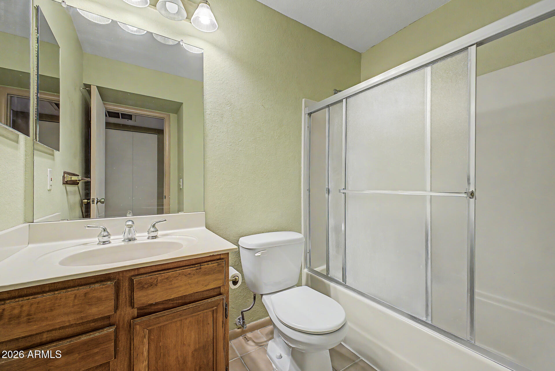 OVERLAND HILLS 2 LOT 320-484 TR A B - Residential