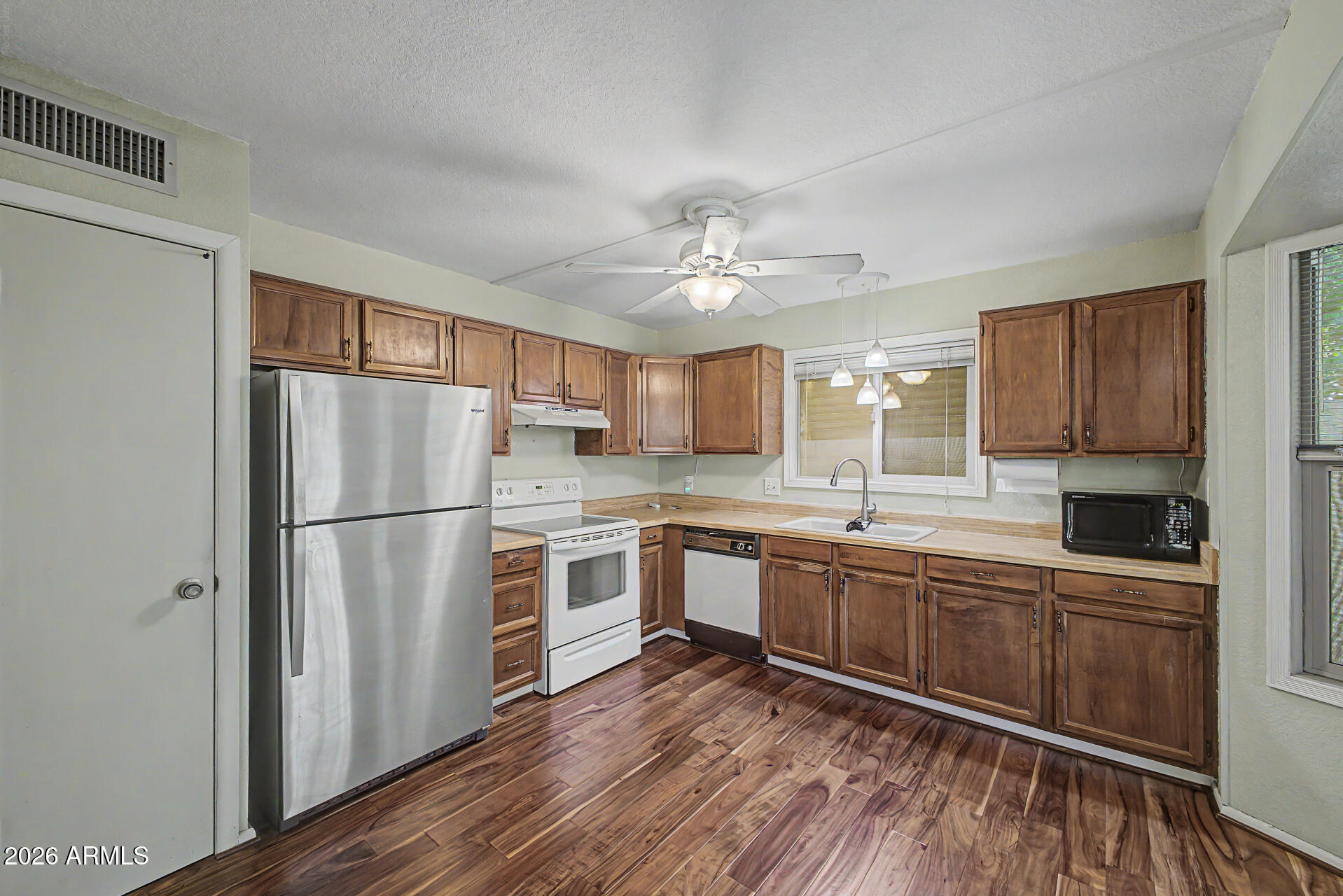 OVERLAND HILLS 2 LOT 320-484 TR A B - Residential