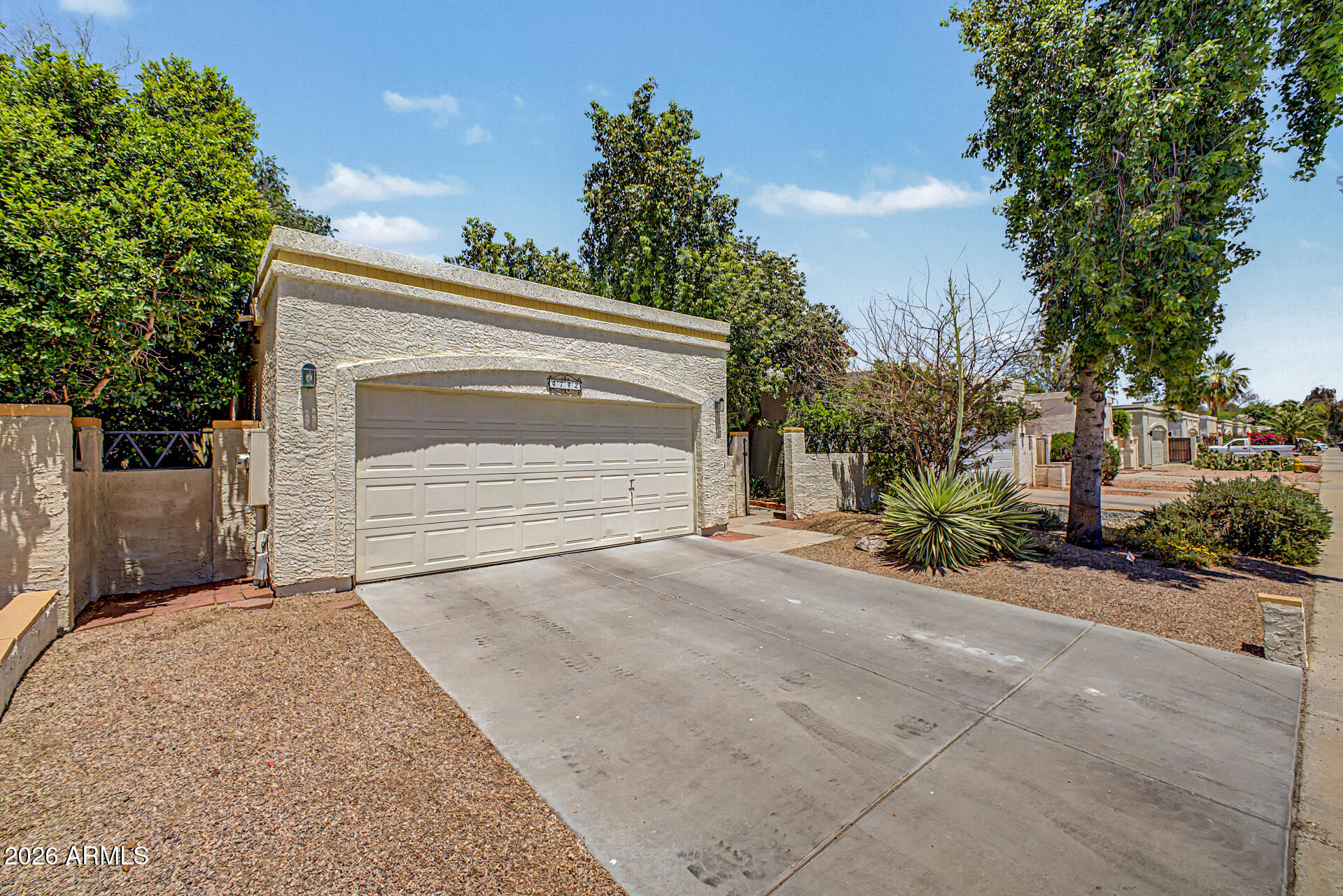 OVERLAND HILLS 2 LOT 320-484 TR A B - Residential