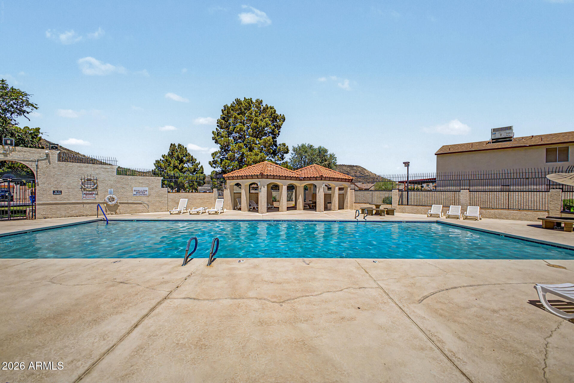 OVERLAND HILLS 2 LOT 320-484 TR A B - Residential
