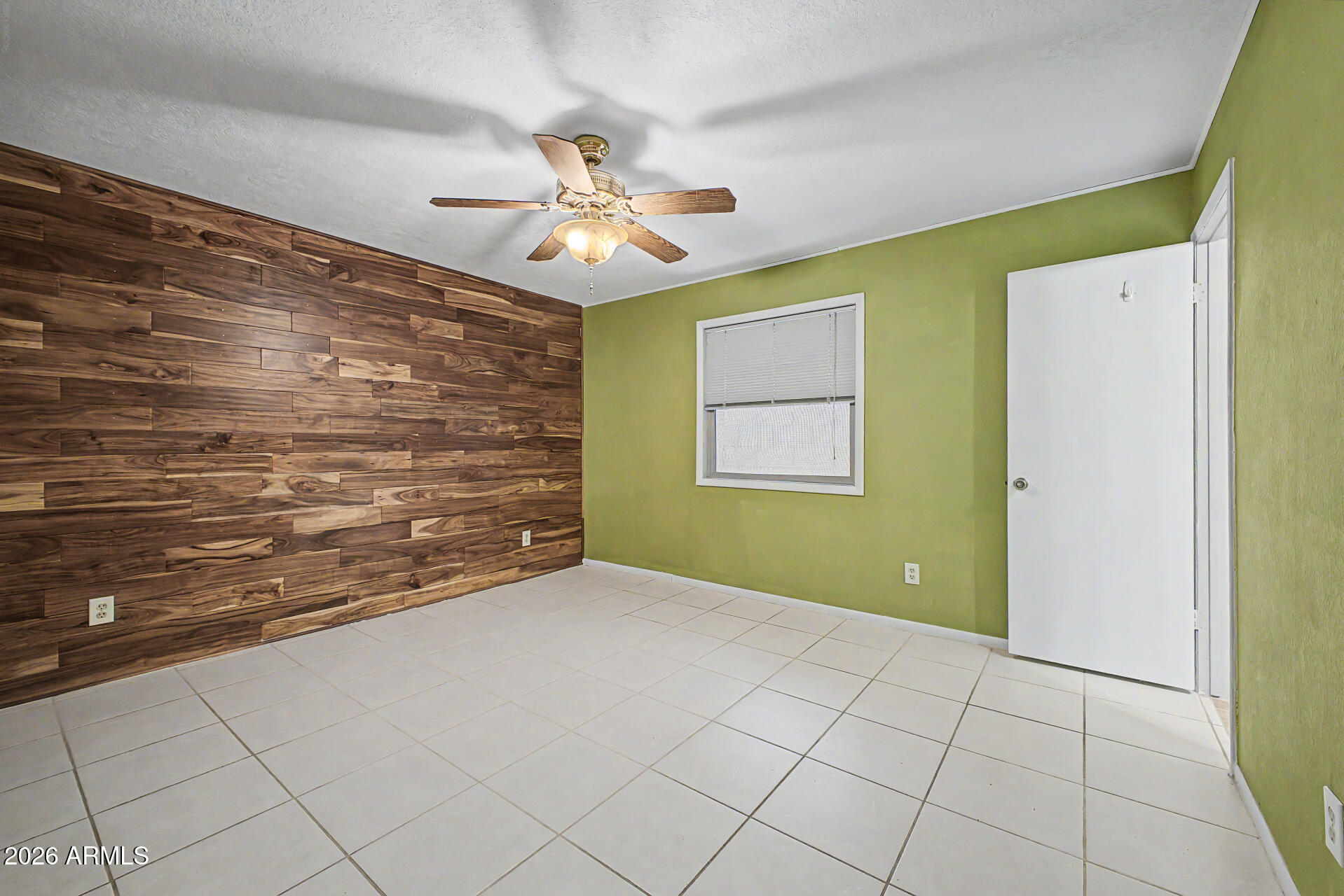 OVERLAND HILLS 2 LOT 320-484 TR A B - Residential