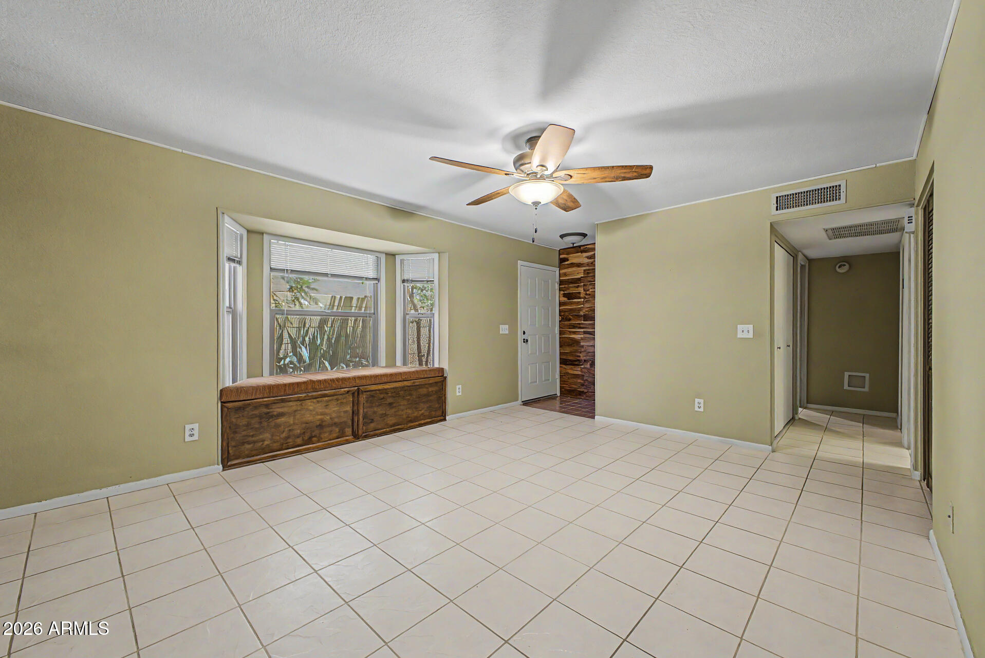 OVERLAND HILLS 2 LOT 320-484 TR A B - Residential