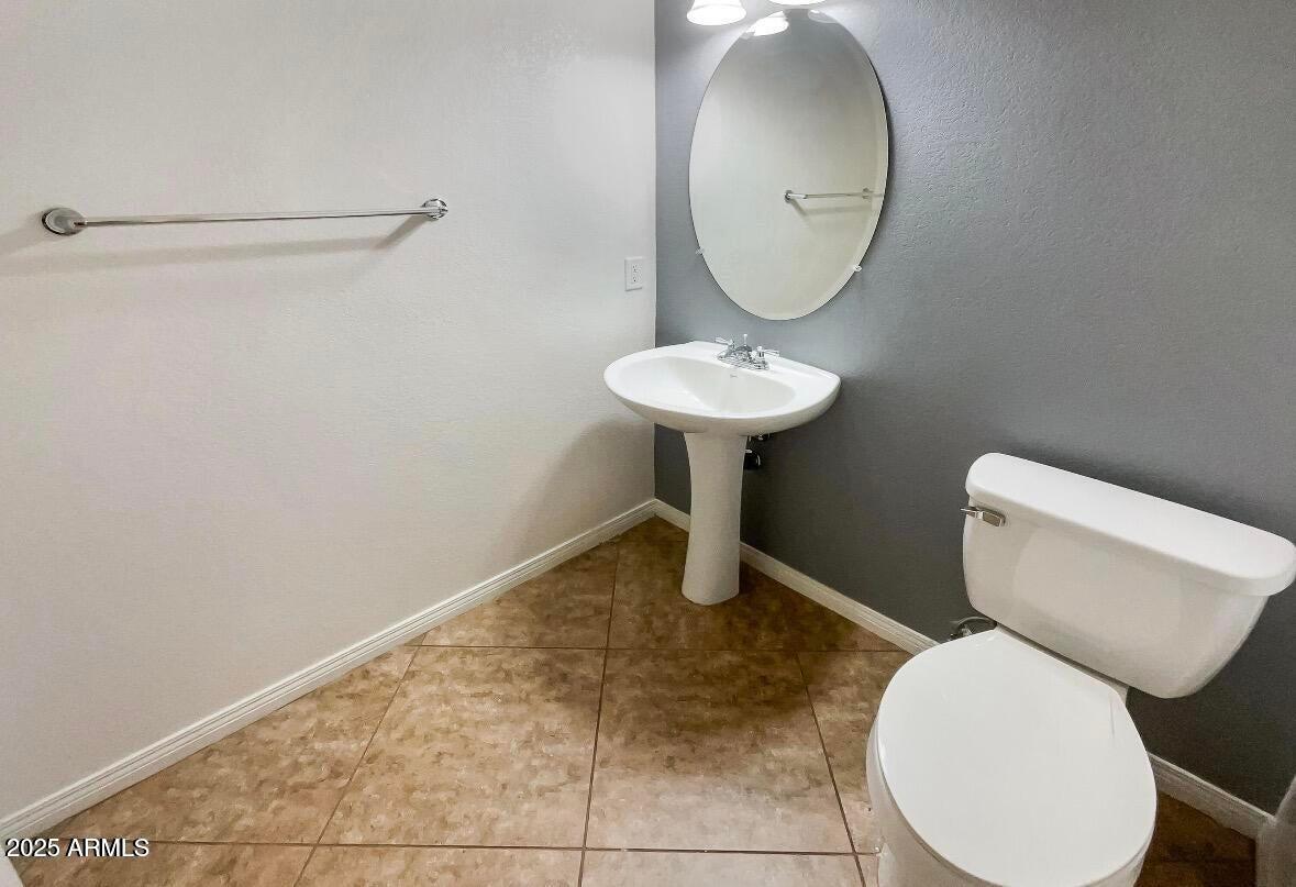 123 N WASHINGTON Street 37