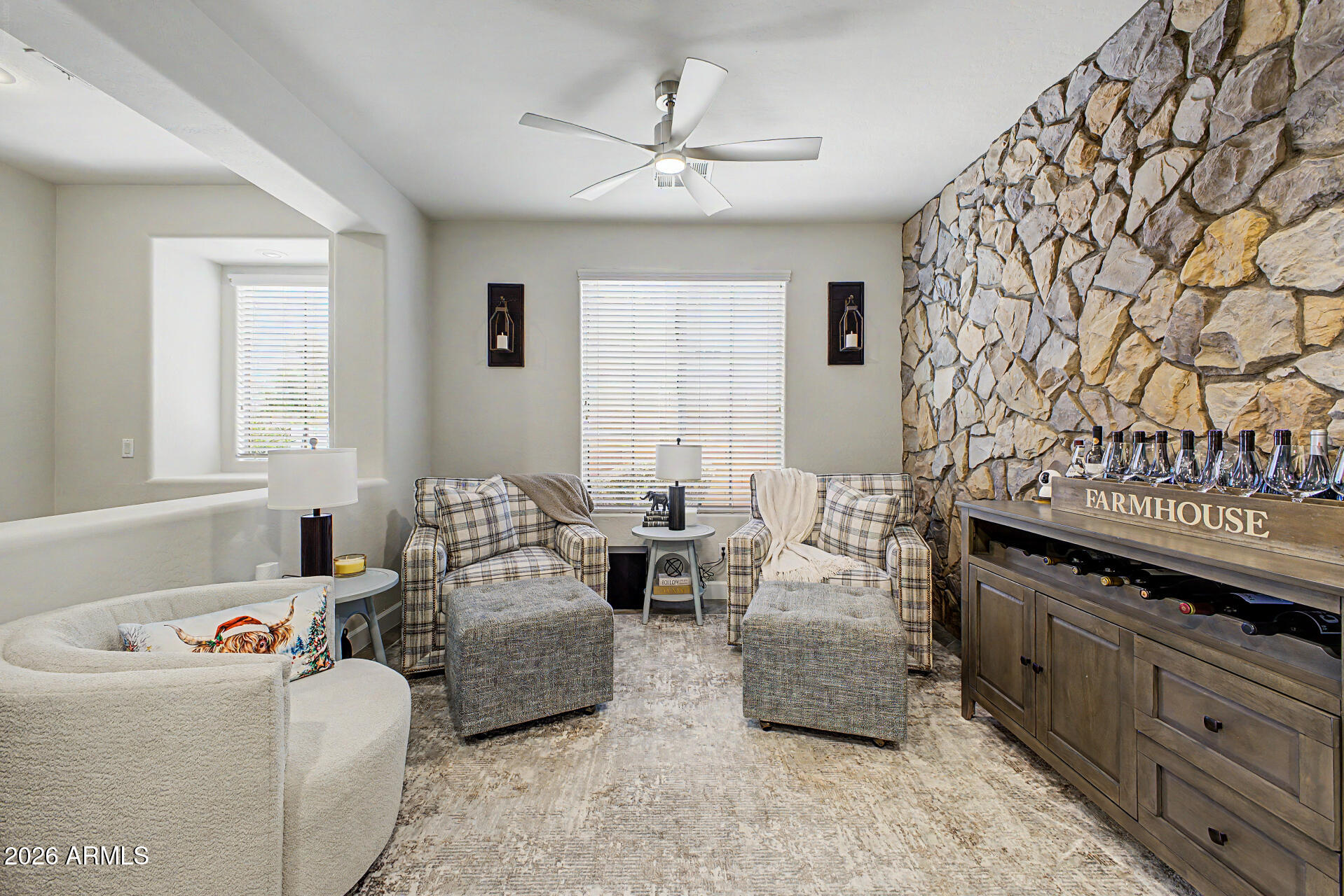 3320 S SUNLAND Drive
