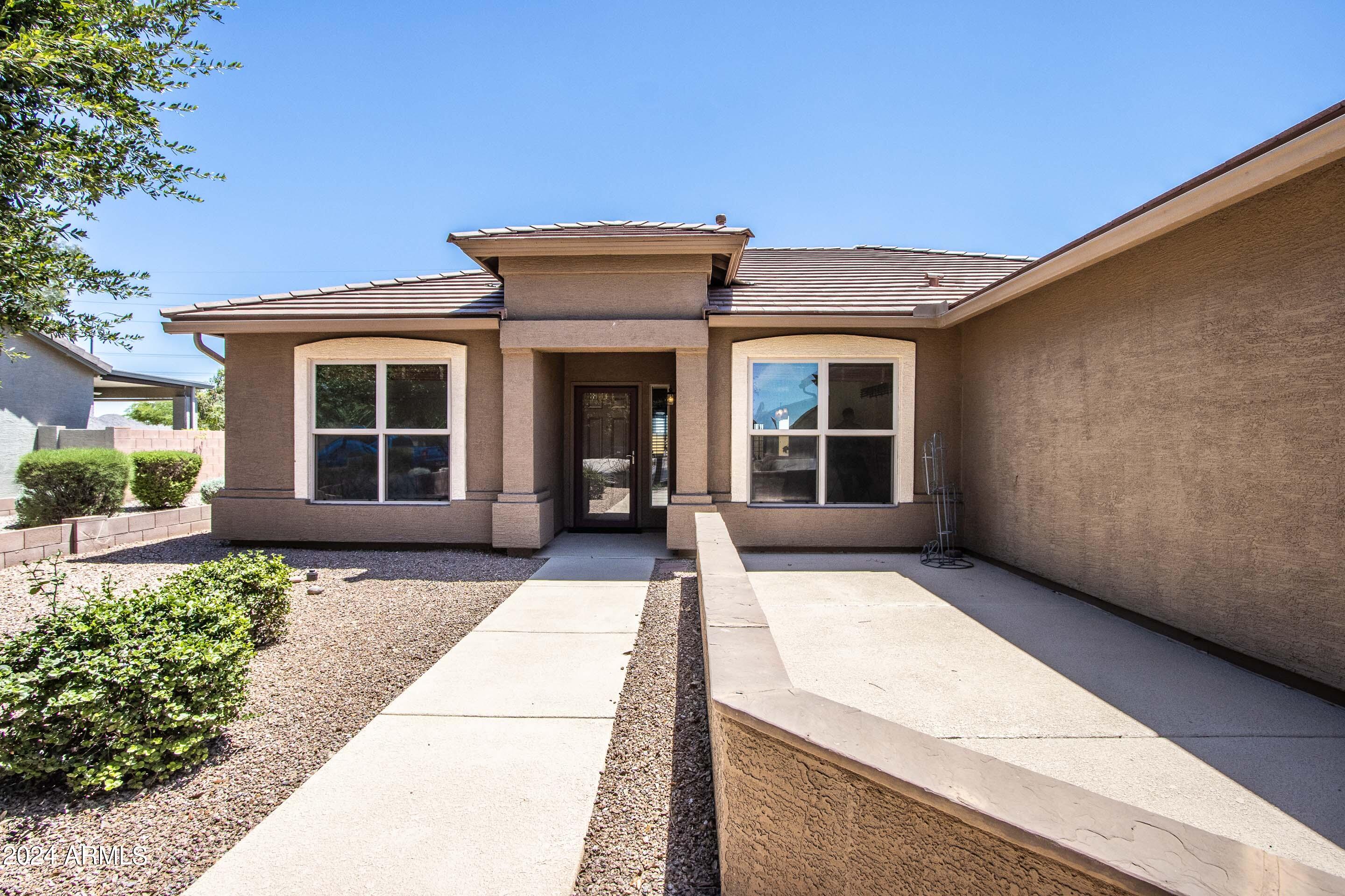 3581 E GLENEAGLE Place