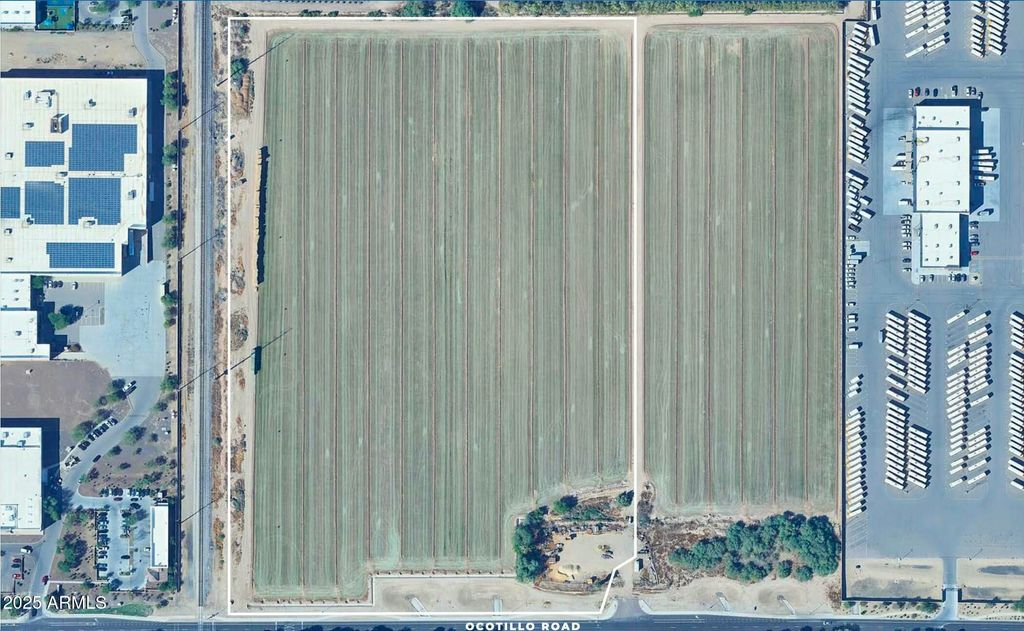 Photo of Xxxxx E Ocotillo Road #-, Chandler, AZ 85249 (MLS # 6841807)