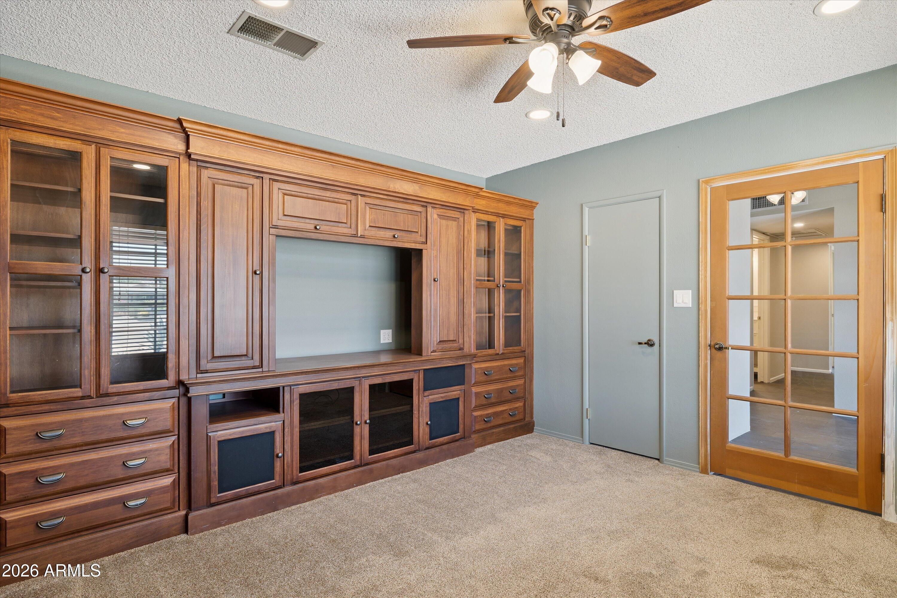 3526 E Sahuaro Drive