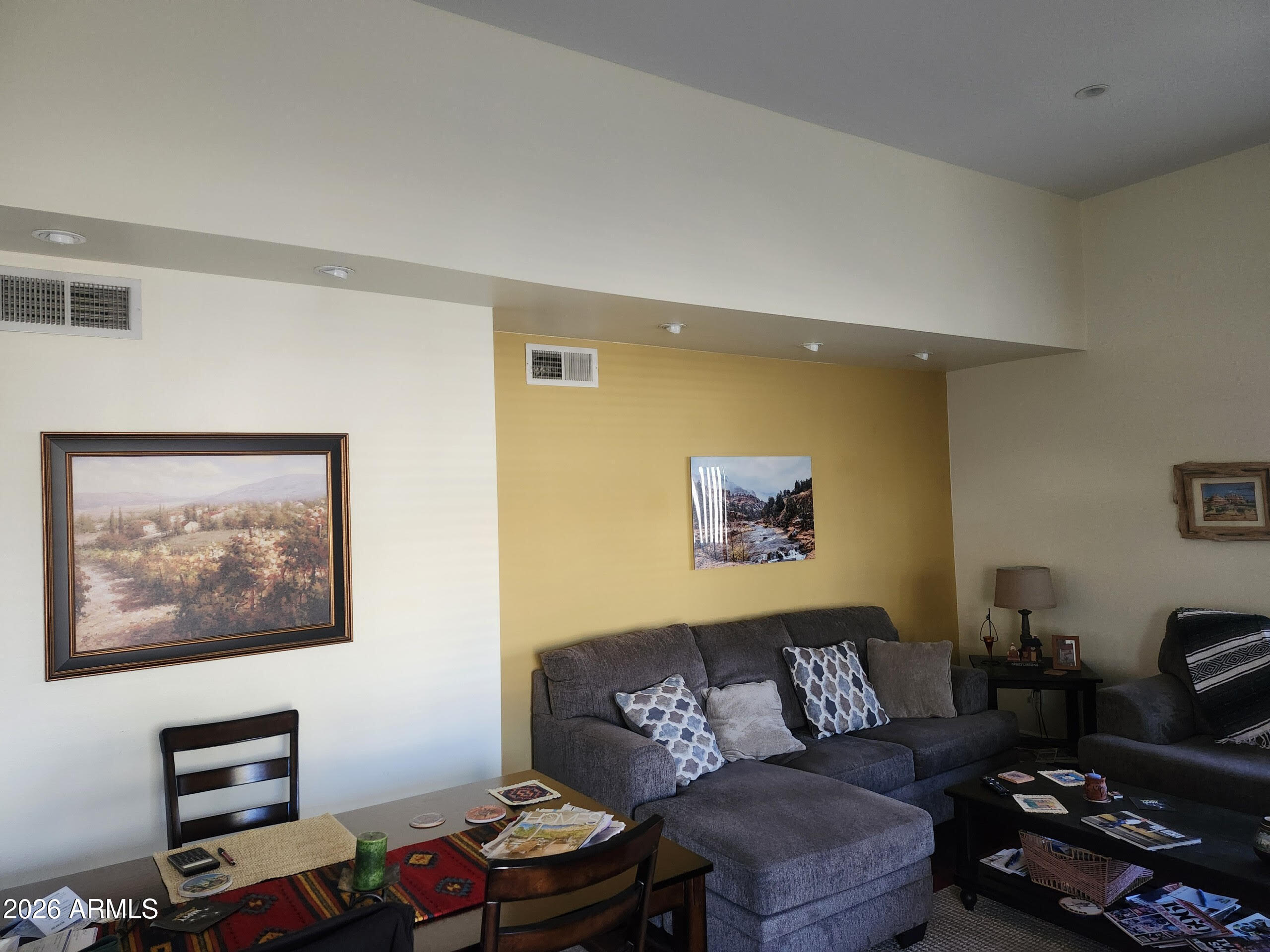 10115 E MOUNTAIN VIEW Road 2047