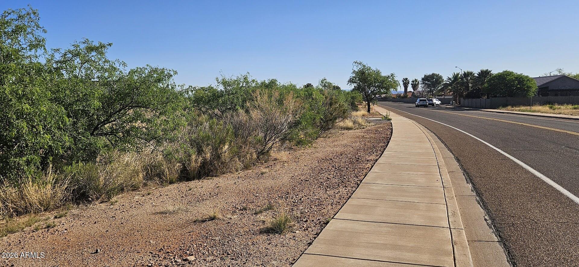 1AC Lot B Calle Mercancia -- B