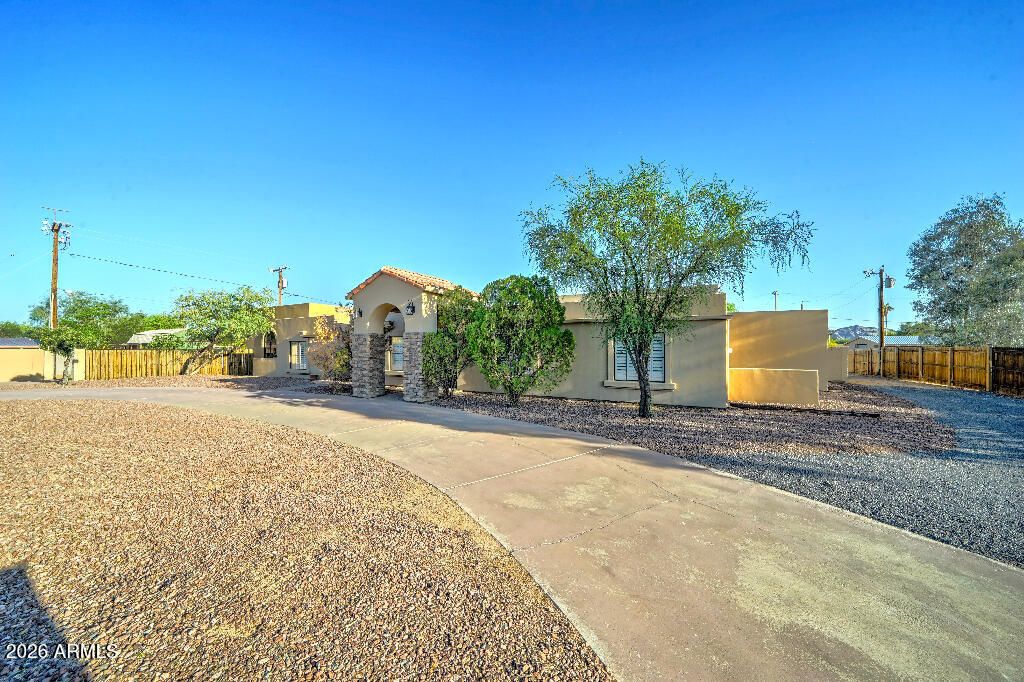 Photo of 6519 E Cactus Road, Scottsdale, AZ 85254 (MLS # 6975558)