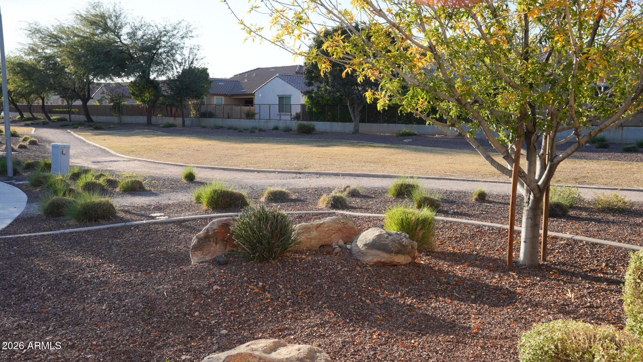 10052 W FOOTHILL Drive