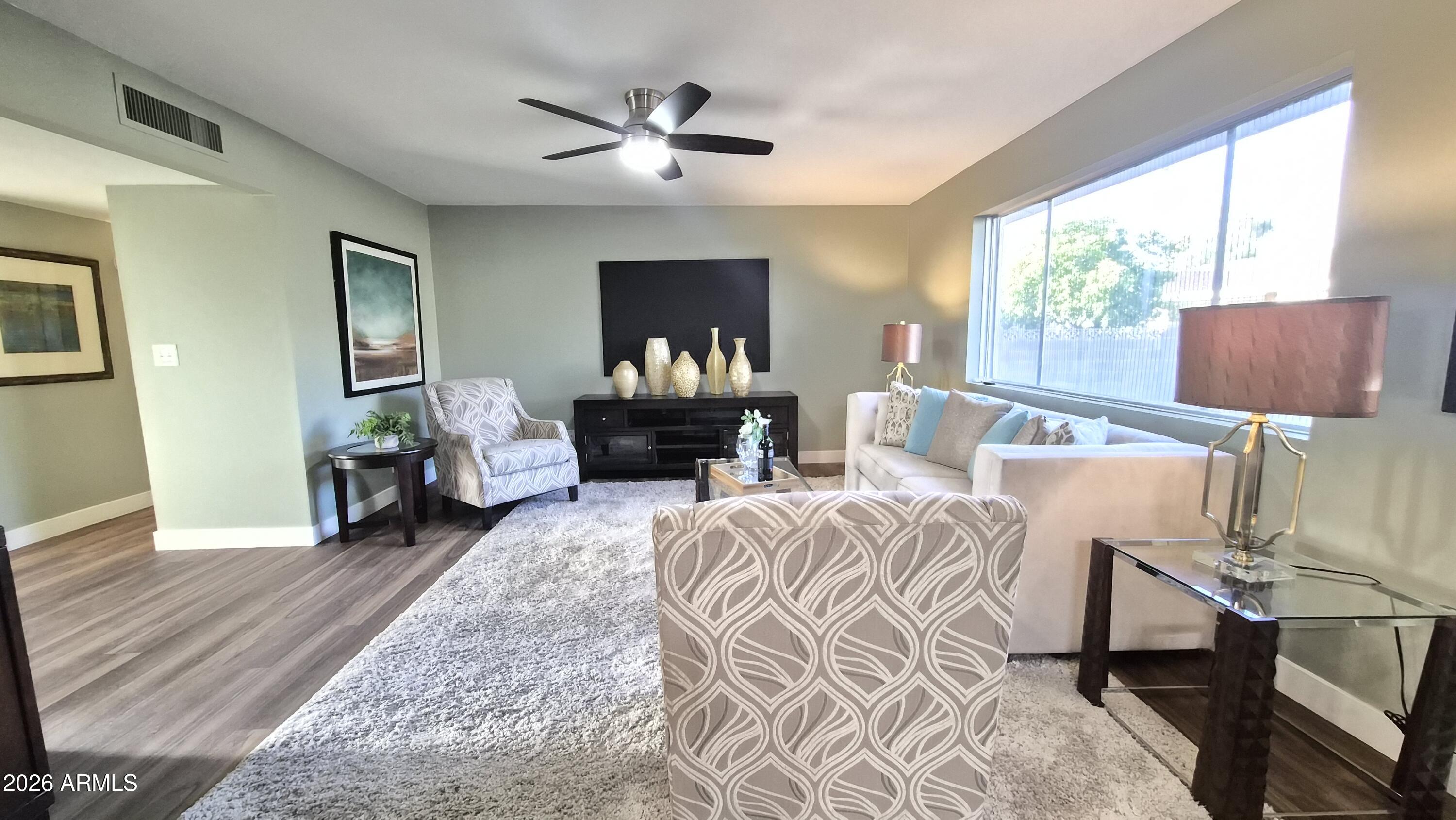 913 S ROANOKE --