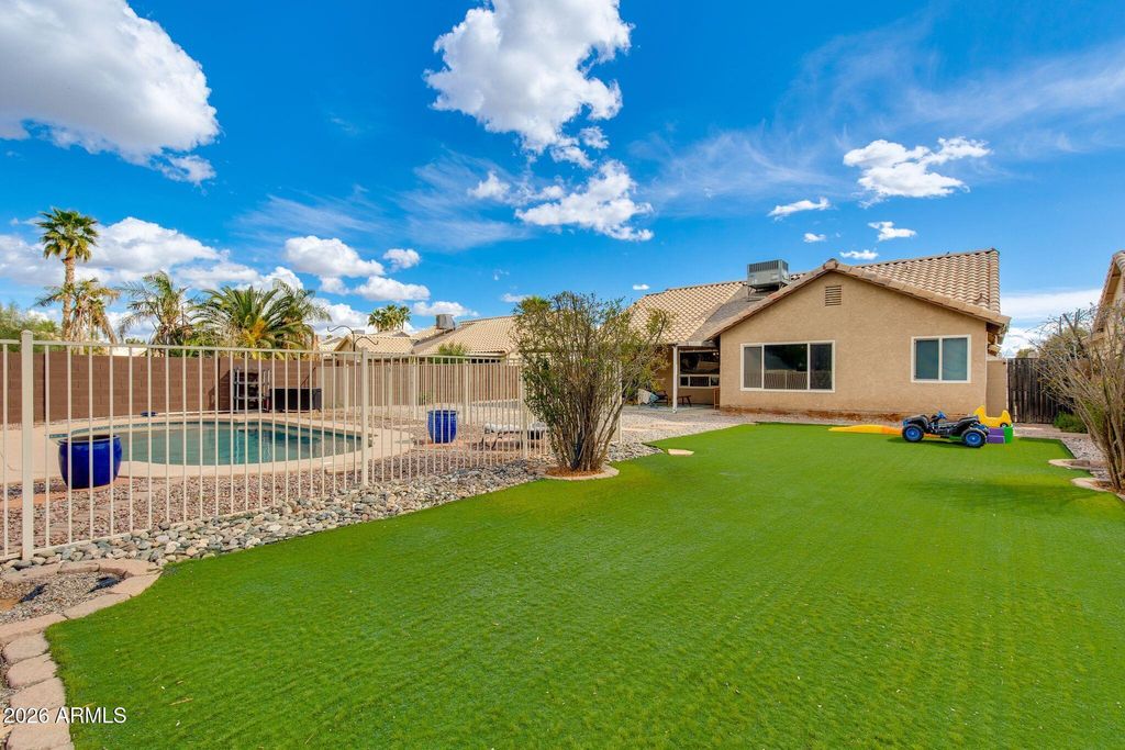 Photo of 4250 E Encinas Avenue, Gilbert, AZ 85234 (MLS # 6992224)