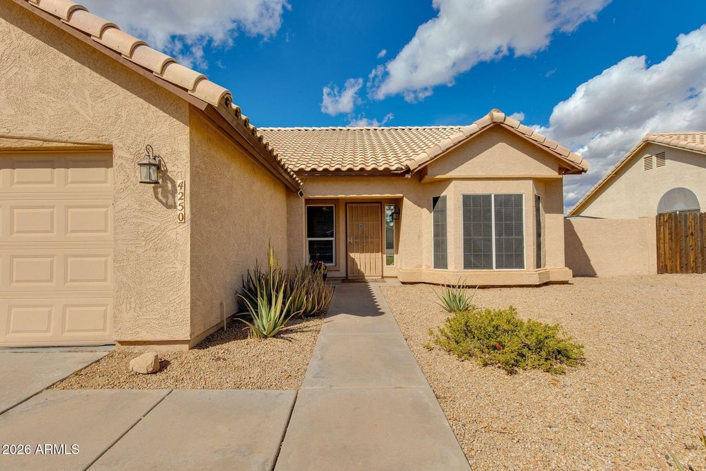 Photo of 4250 E Encinas Avenue, Gilbert, AZ 85234 (MLS # 6992224)