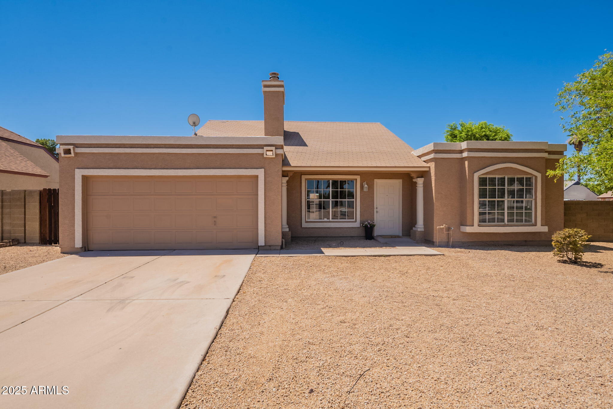 1505 E DIVOT Drive