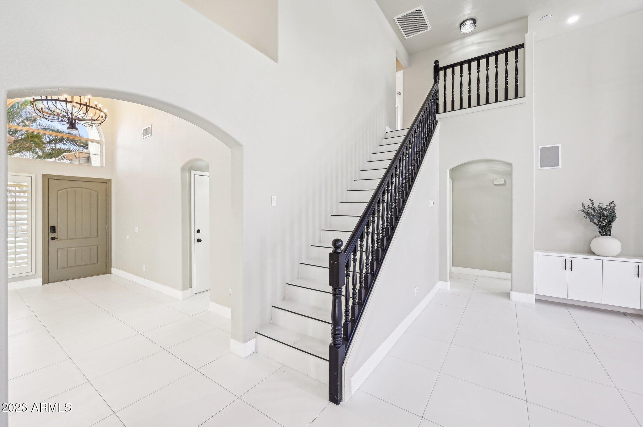 6270 W ROSE GARDEN Lane