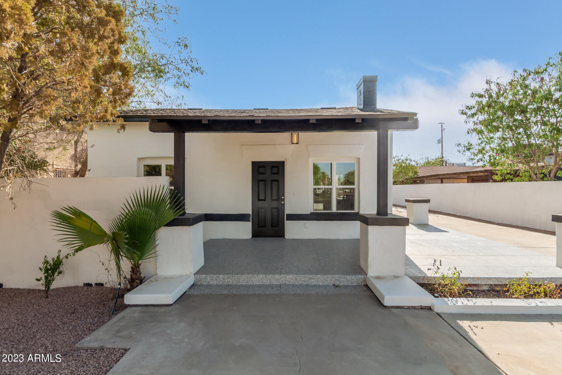Photo 5 of 31 of 418 N 17TH Avenue house