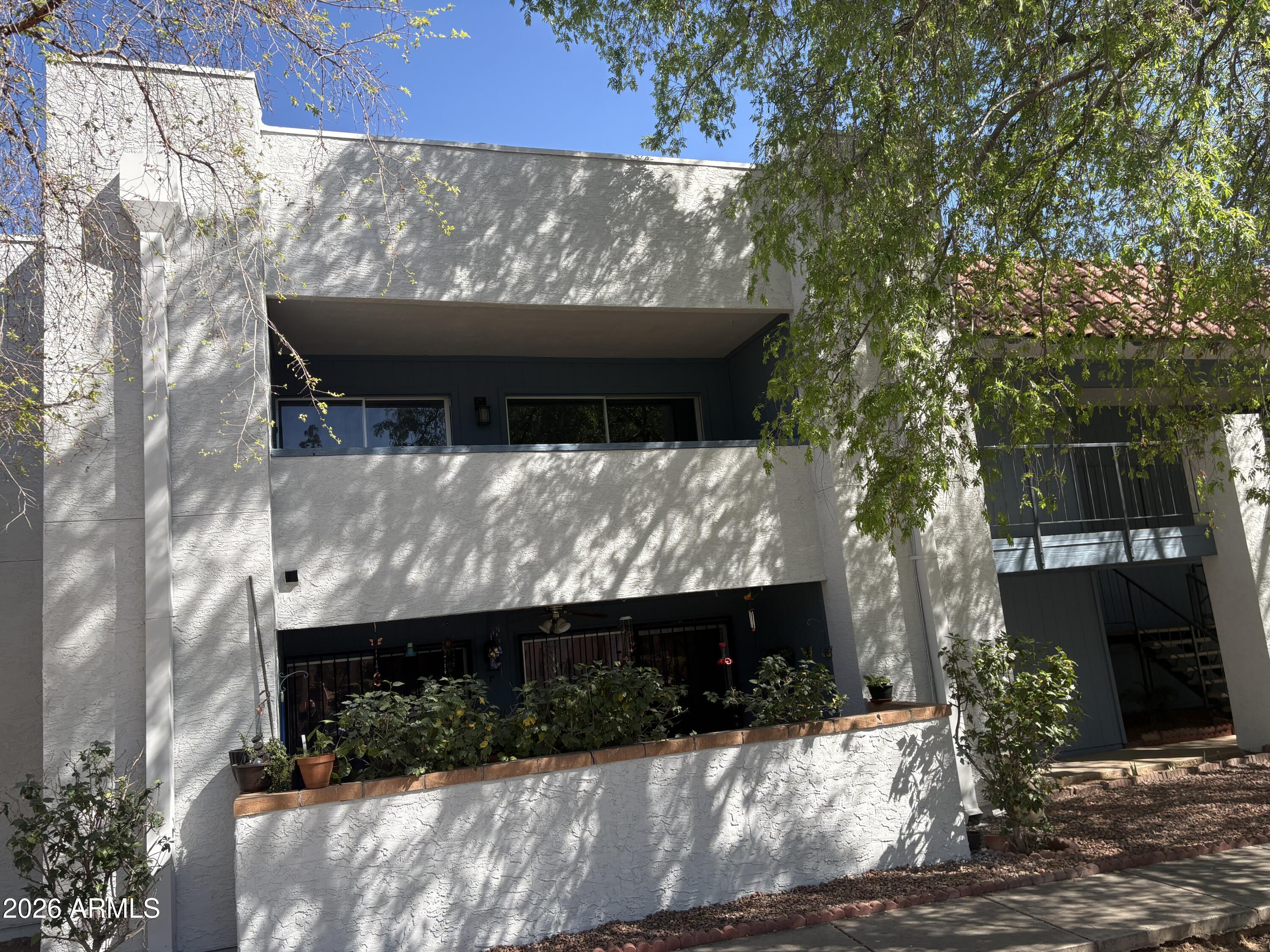 4608 W Maryland Avenue 208