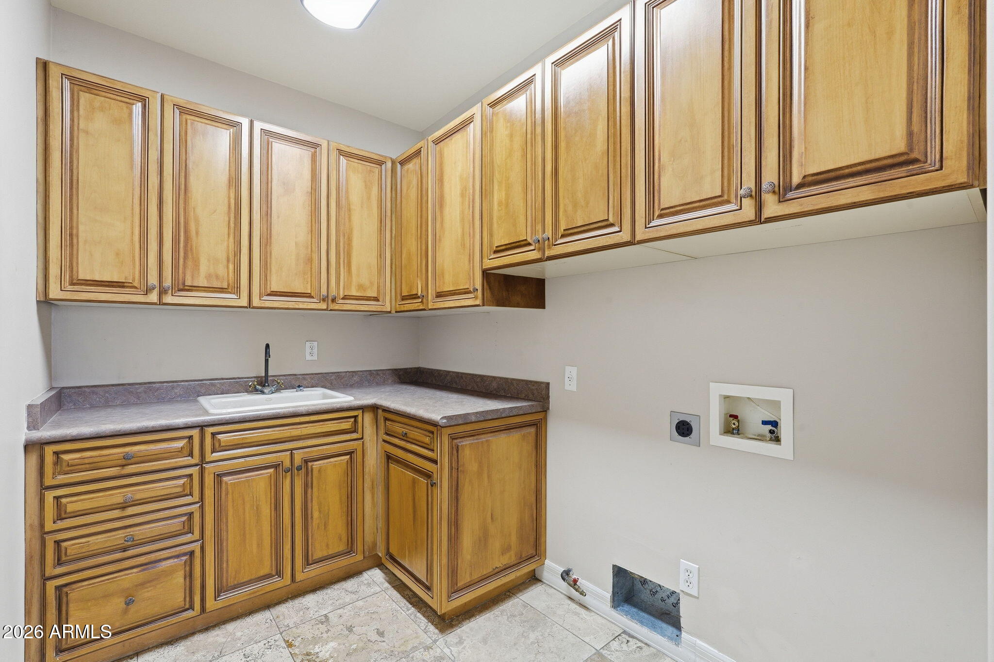 CAYLEY MANOR - Residential